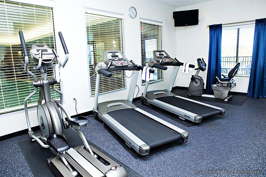 Holiday Inn Express & Suites Youngstown West I 80, An Ihg Hotel Einrichtungen foto